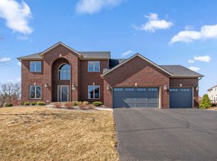 15042 Valley View Dr, Savage, MN 55378