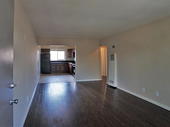 2nd image of 4480 Euclid Ave APT H