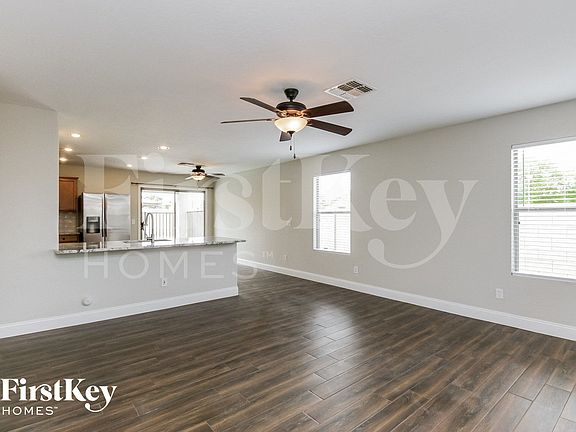 4th image of 2863 W San Carlos Ln