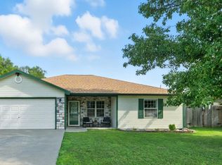 109 Kopp Dr, Manhattan, KS 66502