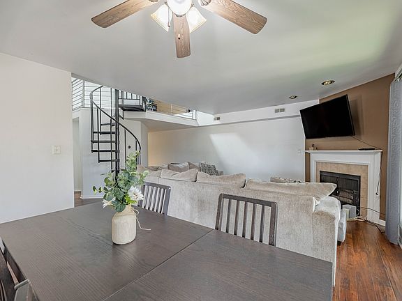 4th image of 13535 Lamon Ave APT 112
