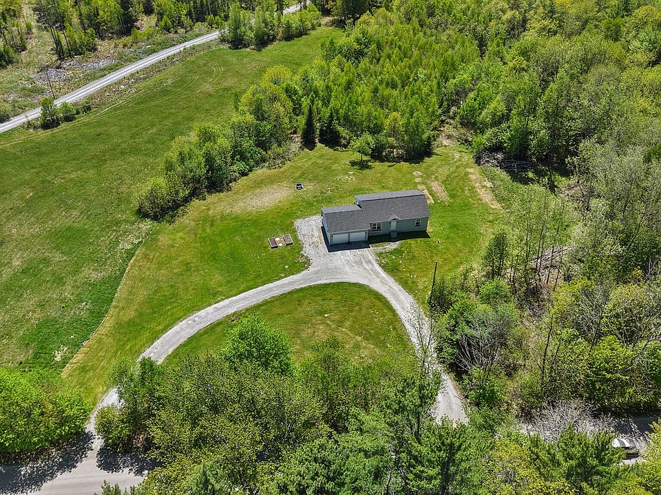 2nd image of 32 Pond Road