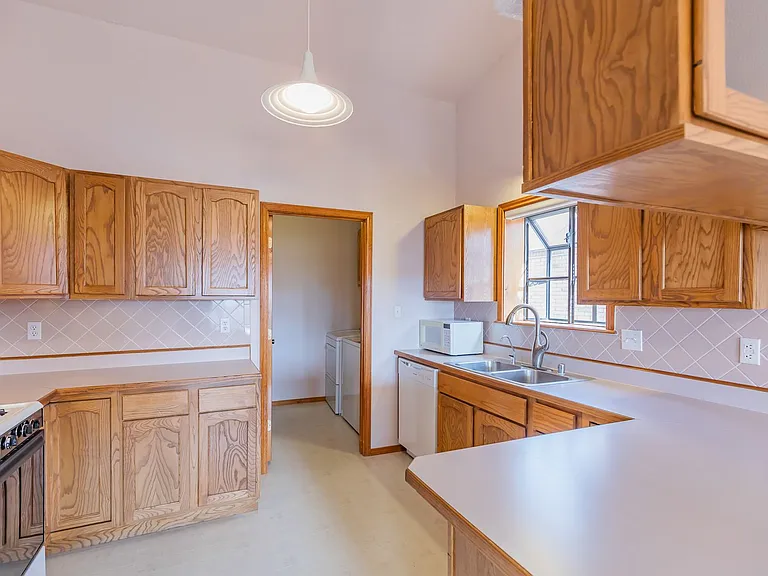 440 Glacier Dr — Photo 11