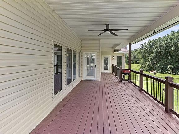 5th image of 564 NW 41st Rd