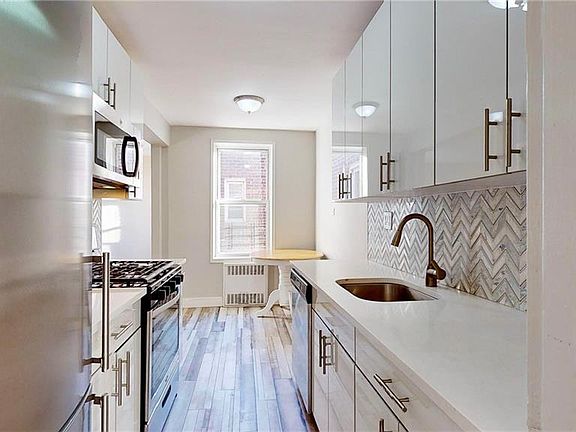 2nd image of 3165 Nostrand Ave APT 6T
