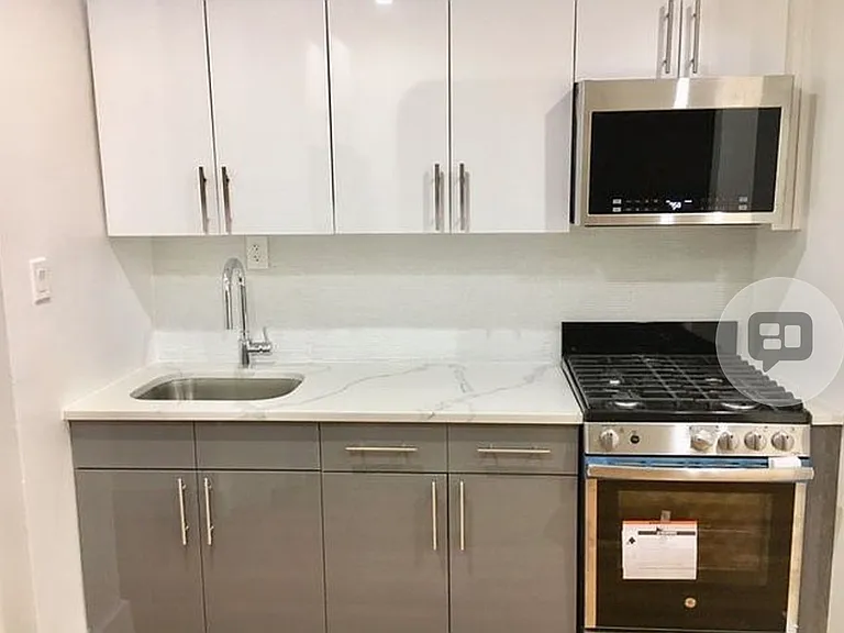 280 Ocean Pkwy #1V — Photo 4