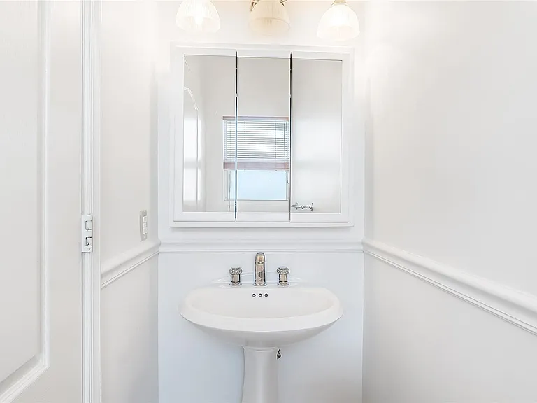 512 S Ocean Blvd — Photo 13