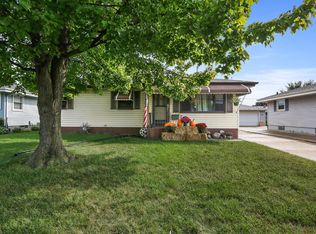 9333 5th St, Highland, IN 46322