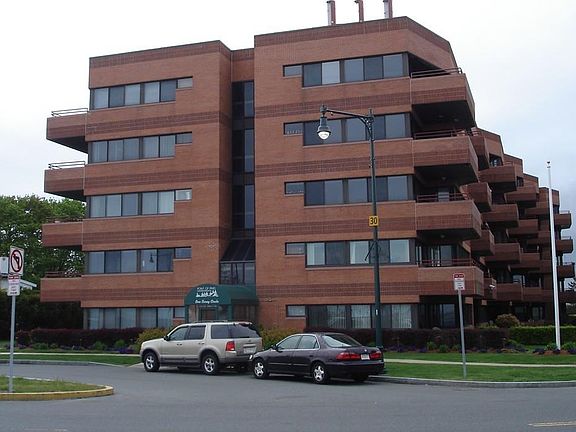 2nd image of 1 Carey Cir APT 210