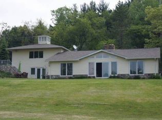 3664 E Lake Dr, Metamora, MI