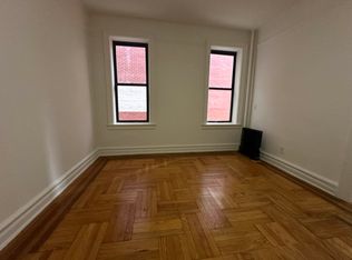 8260 116th St APT B3, Richmond Hill, NY 11418