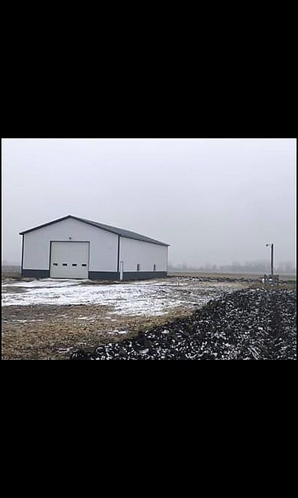 2nd image of 4475 E 5th Rd