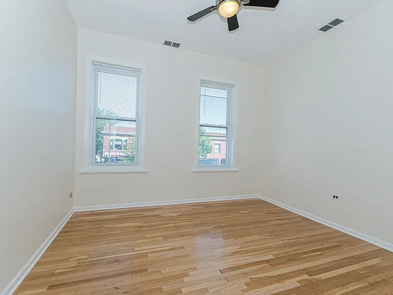 1024 N Western Ave #2 — Photo 13