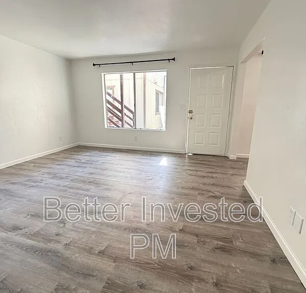 745 S Dora St #H — Photo 1