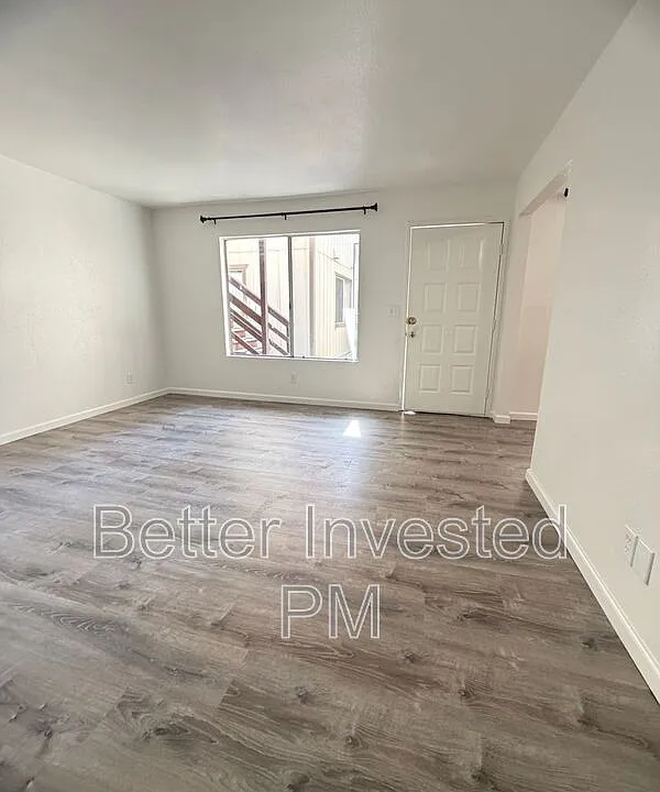745 S Dora St #H