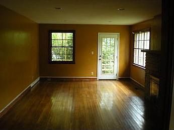 2nd image of 1003 Tulip St