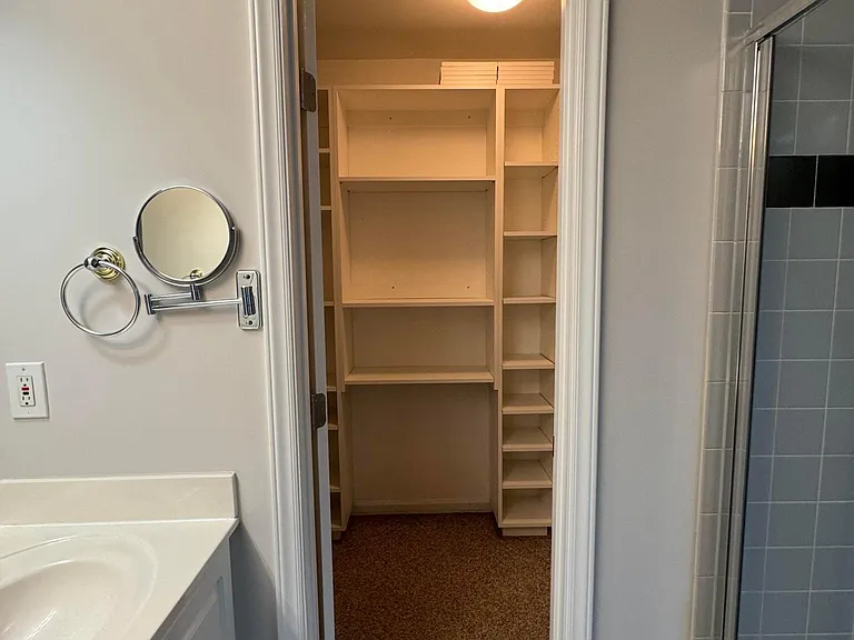 8605 Tanzanite Ct — Photo 44