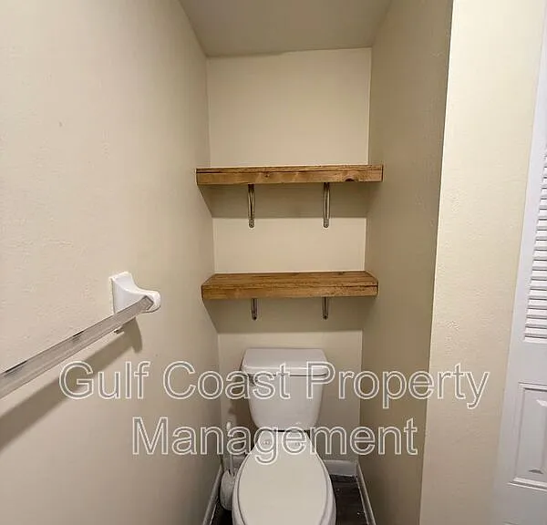 5249 Cedarbend Dr #1 — Photo 27
