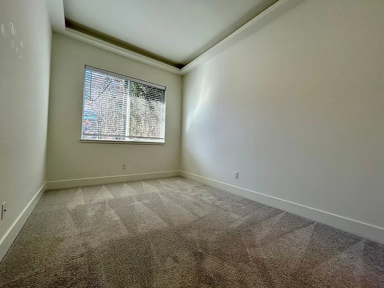 11015 NE 26th St #2 — Photo 16