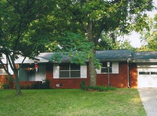 1810 N Crescent Dr, Stillwater, OK 74075