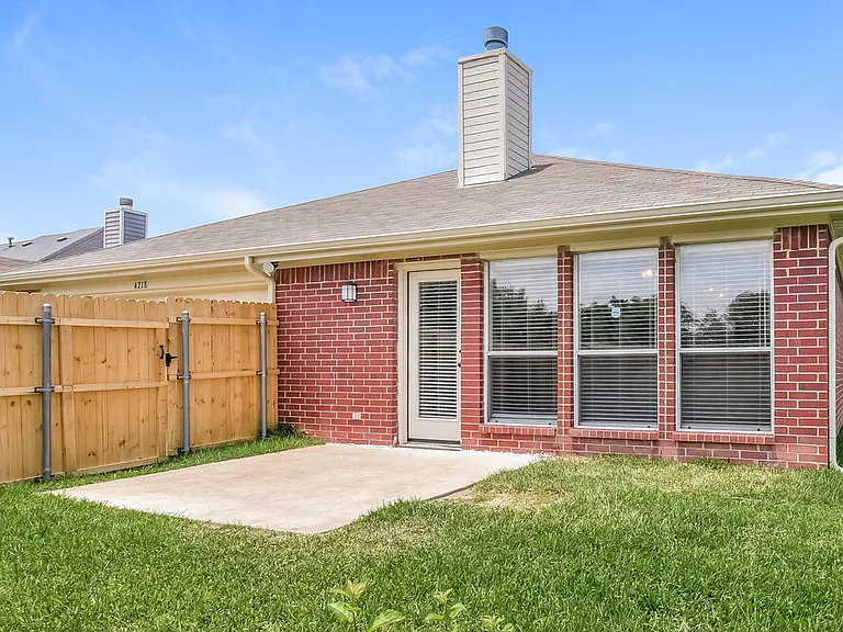 4218 Baccarat Dr — Photo 15