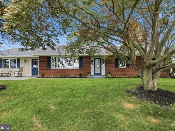 6906 White Church Rd, Shippensburg, PA 17257