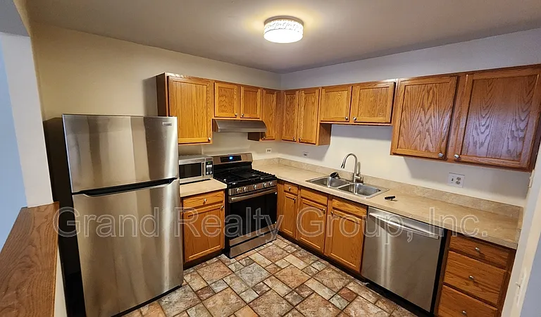 277 W Treehouse Ln — Photo 4