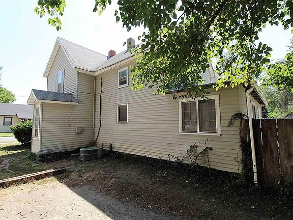2nd image of 1015 N Poplar St
