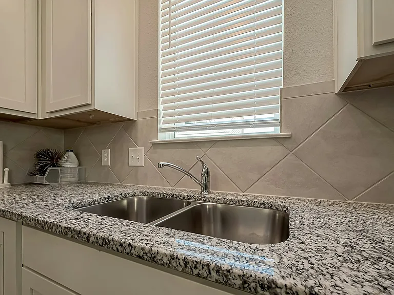 22015 Imperious Park Way — Photo 10