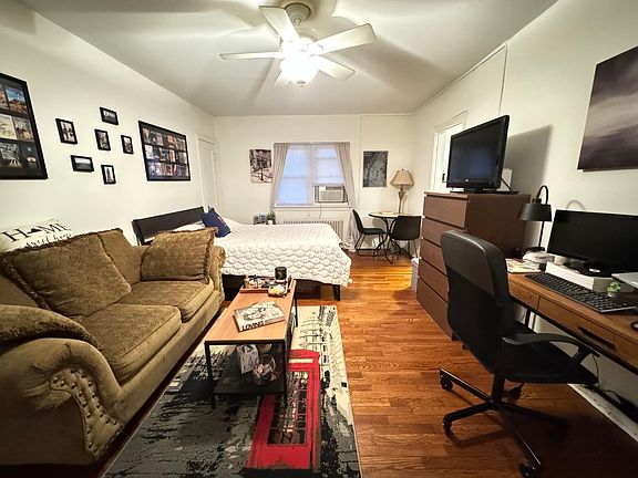 4th image of 605 N Irving St APT 21