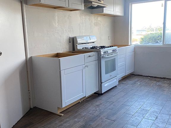 4th image of 2922 Alta Mira Dr