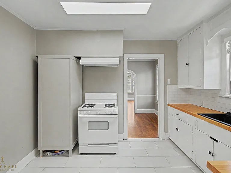 3907 Baltimore Ave — Photo 3