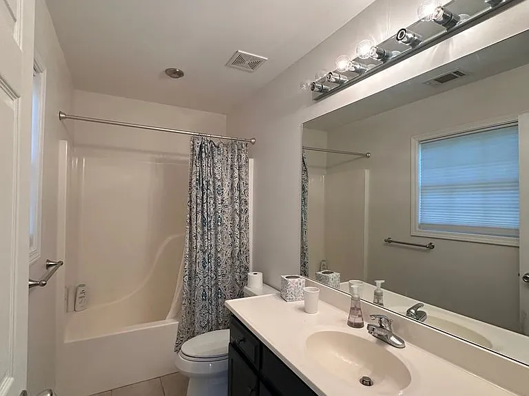 250 Hodgson Dr — Photo 35