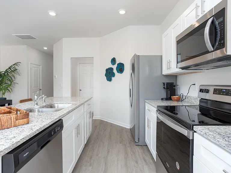5514 Avery Dr — Photo 10