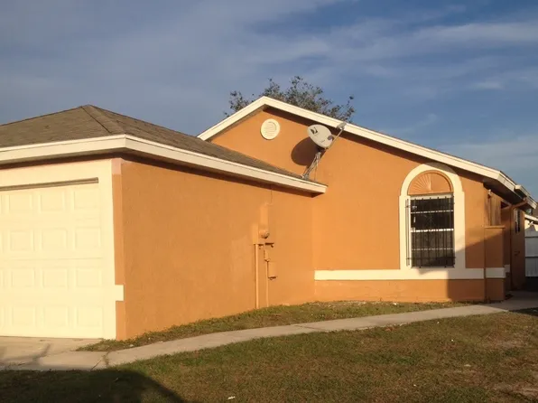 1047 Florida Holly Dr, Orlando, FL 32811