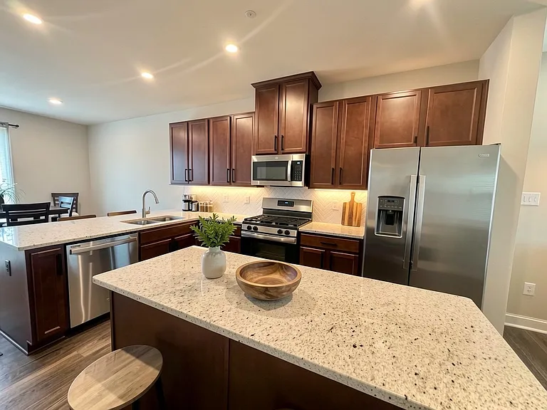 6704 Ballenger Run Blvd — Photo 8