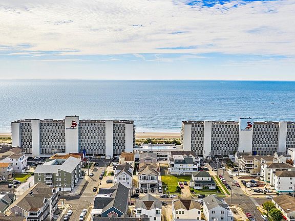 3rd image of 3500 Boardwalk Unit 606/aka 620n 606/620n