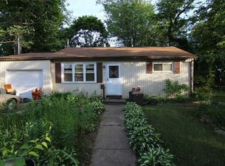 54 Willow St, Central Islip, NY 11722