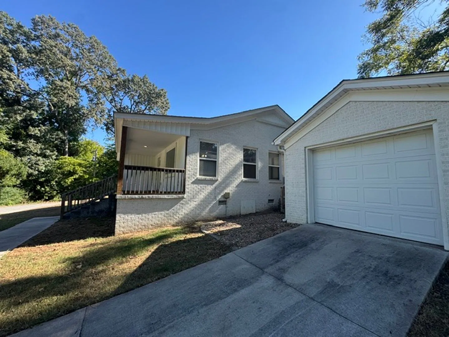 1021 Circle Drive — Photo 4