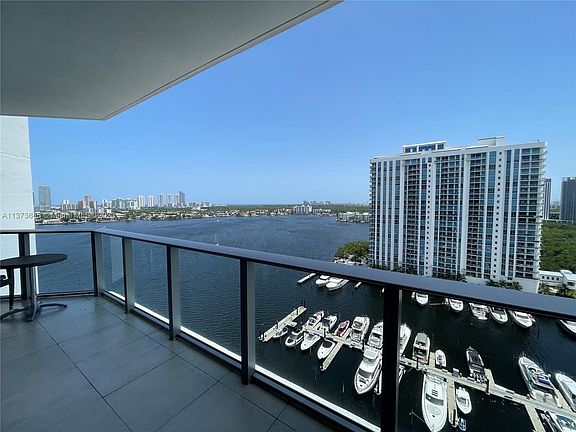 4th image of 17301 Biscayne Blvd APT 1705