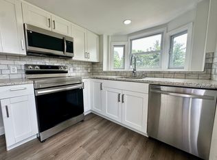 243 Park Ln #2, Trumbull, CT 06611