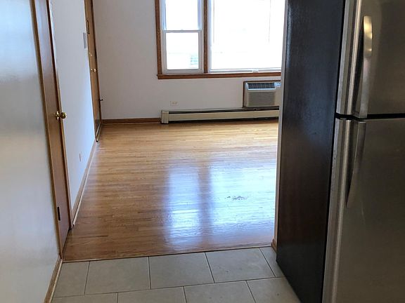 5th image of 8710 W Summerdale Ave #2S
