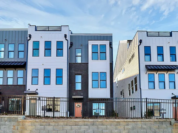 5027 Dutchess Dr, Charlotte, NC 28203