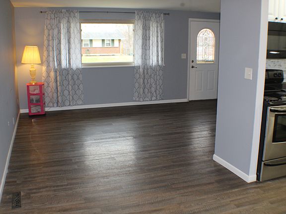 2nd image of 6112 Sandbury Dr