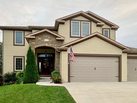 2nd image of 1235 Vivian Dr