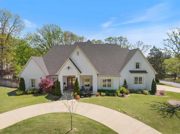 5 Valley Club Cir, Little Rock, AR 72212