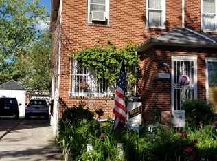 8967 209th St, Queens Village, NY 11427