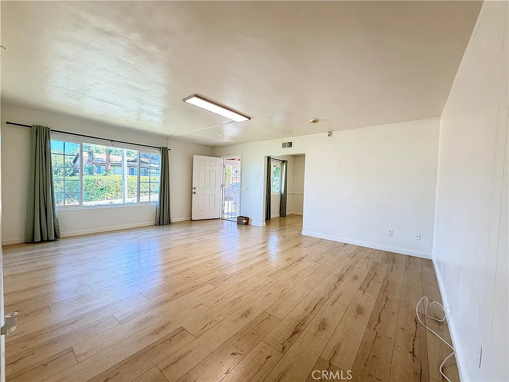3 bed, 1240 sqft, $3,600 — Photo 3