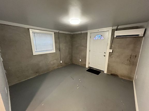2nd image of 126 Emmitt Ave #0