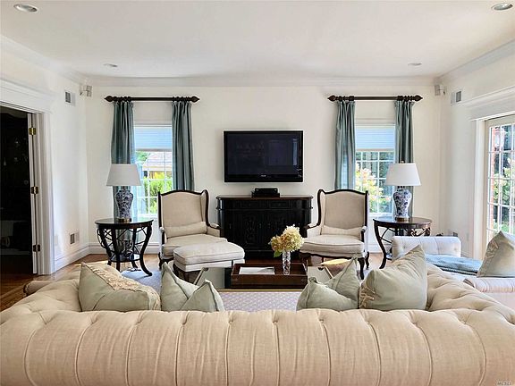 3rd image of 188 Peninsula Dr